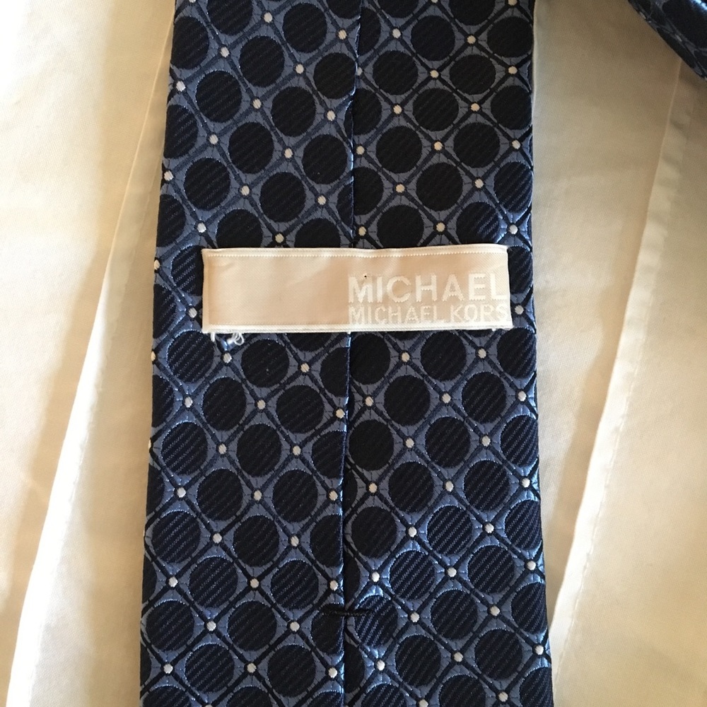 Michael Kors Necktie - Picture 3 of 3
